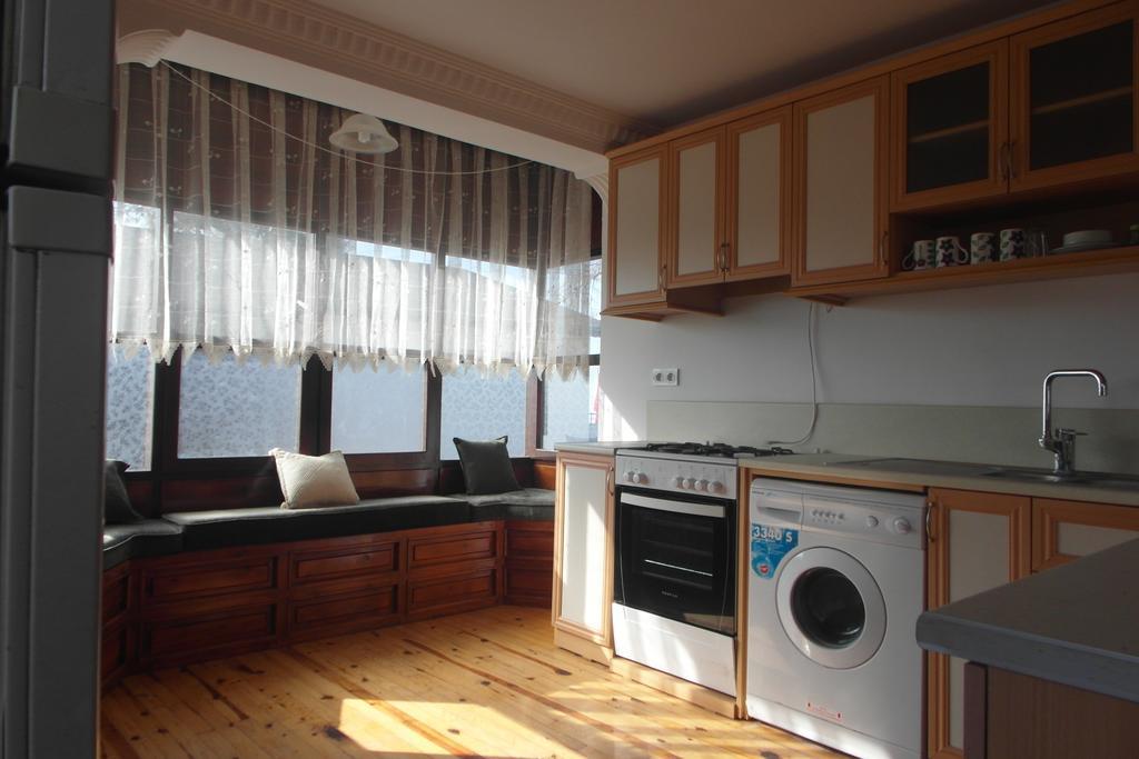 Beach House Apartment 시데 객실 사진